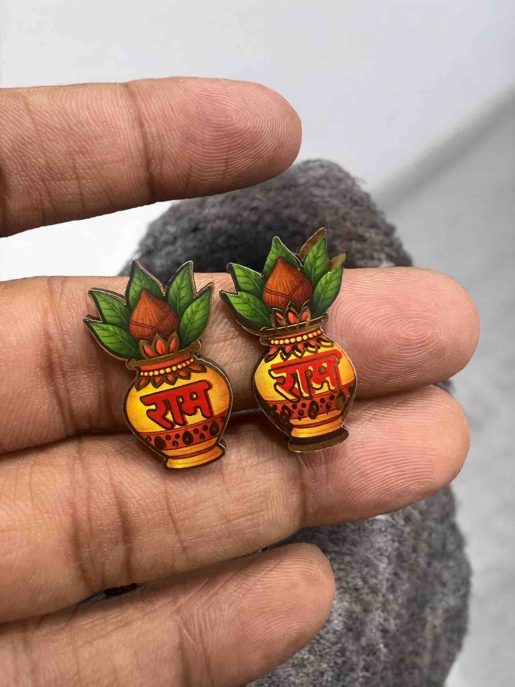 Foil Small Kalash MDF0231